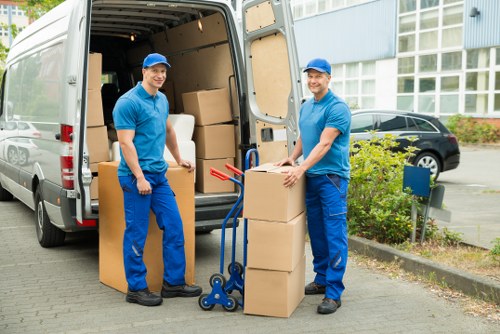 Van removal support for Shepherds Bush customers moving homes or businesses