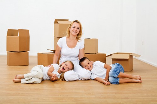 Local van moving service with clear pricing policy