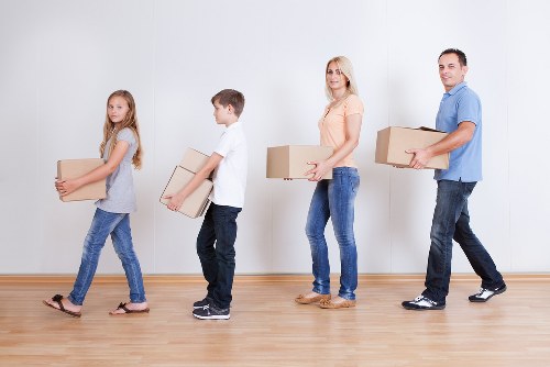 Local removal service planning a move in Shepherds Bush